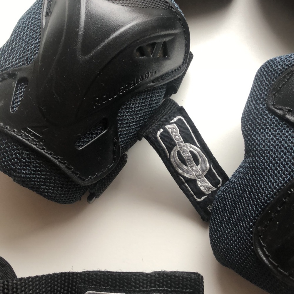 Rollerblade Knee, Elbow, Wrist Pads, protective gear, protective pads - Picture 5 of 8